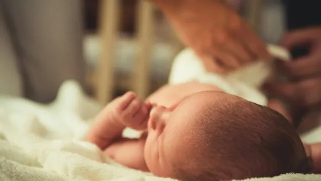 How to Support Premature Baby Skin & Weight Gain (Natural Guide)